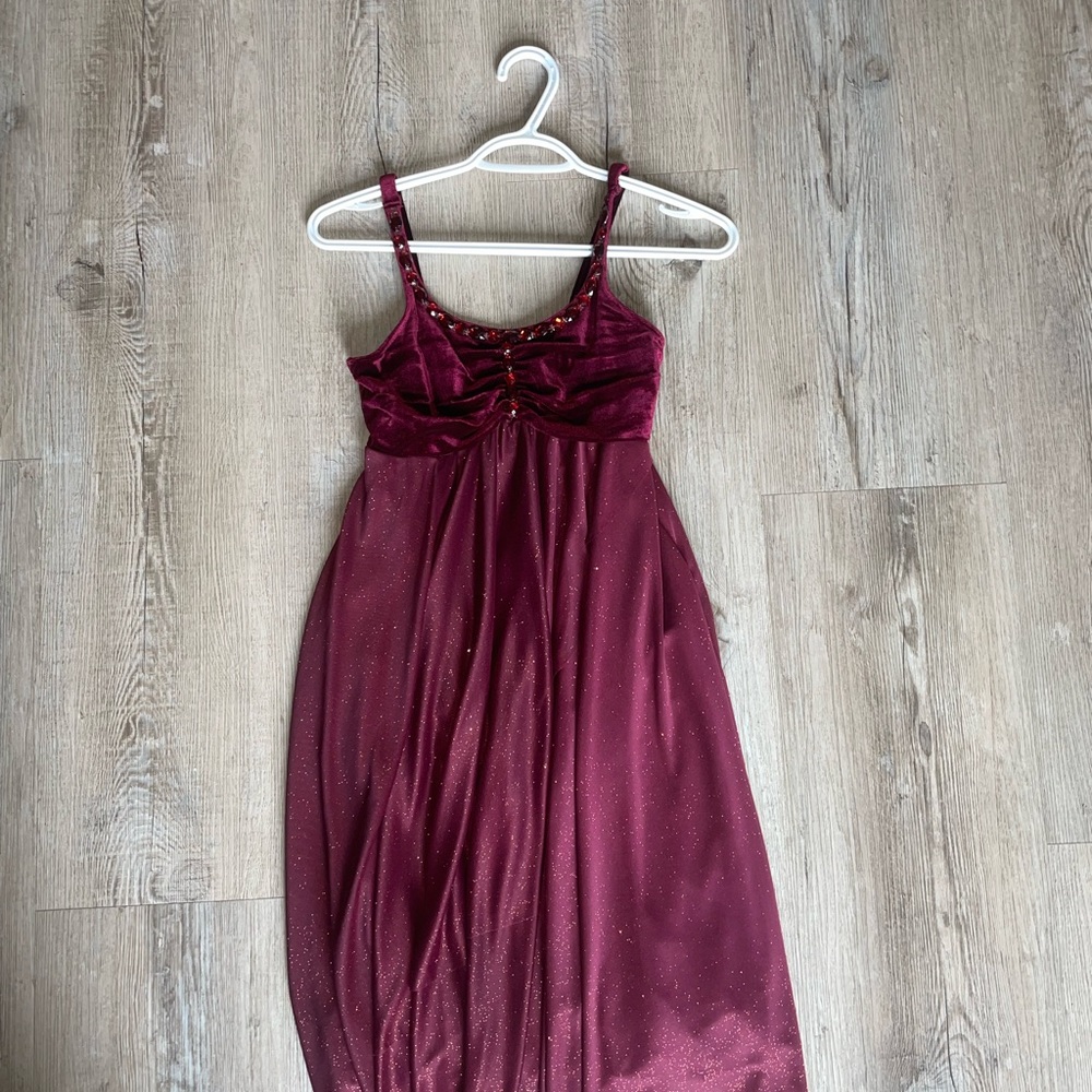 Elegant Burgundy Dress with Beaded Straps